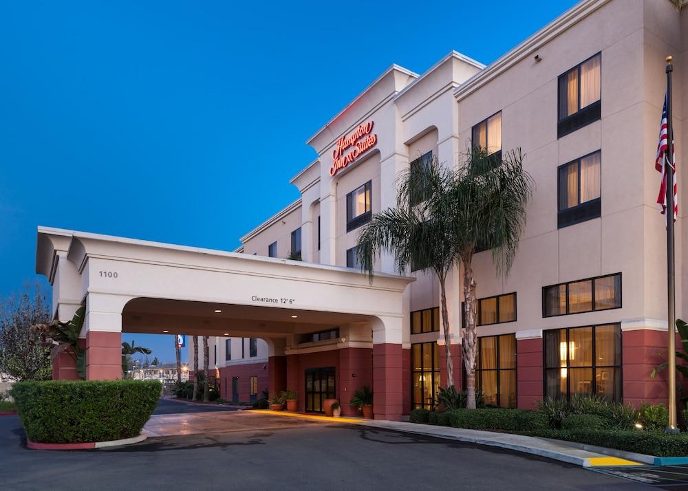 Hampton Inn & Suites Туларе Экстерьер фото